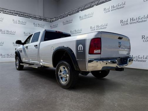 2018 RAM 2500 Tradesman Crew Cab 4x4 8' Box