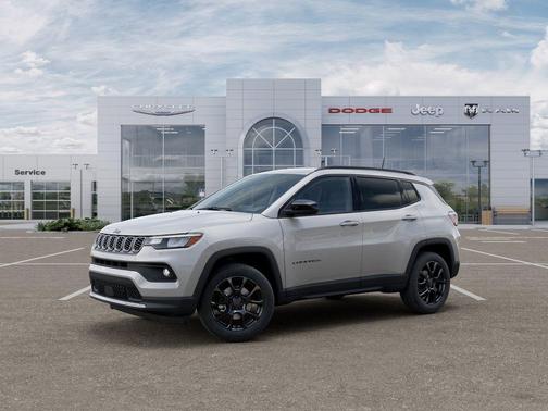 Silver Zynith Metallic Clearcoat 2026 Jeep Compass Latitude