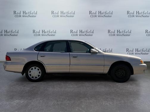 1998 Toyota Avalon XL