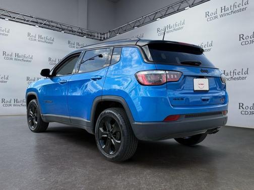 Laser Blue Pearlcoat 2018 Jeep Compass Latitude