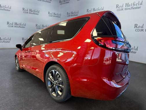 2026 Chrysler Pacifica L