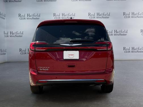 2026 Chrysler Pacifica L