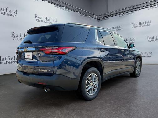 2022 Chevrolet Traverse LT Cloth