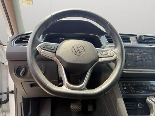 Opal White Pearl 2023 Volkswagen Tiguan 2.0T SE 4MOTION