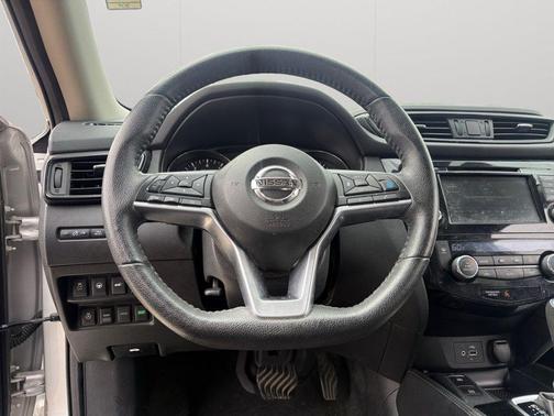Brilliant Silver Metallic 2020 Nissan Rogue SL