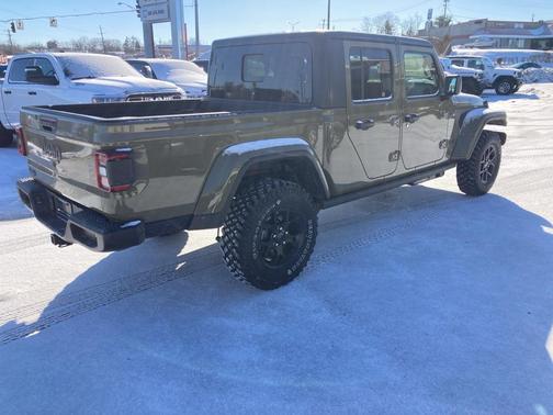 2026 Jeep Gladiator Willys 4x4