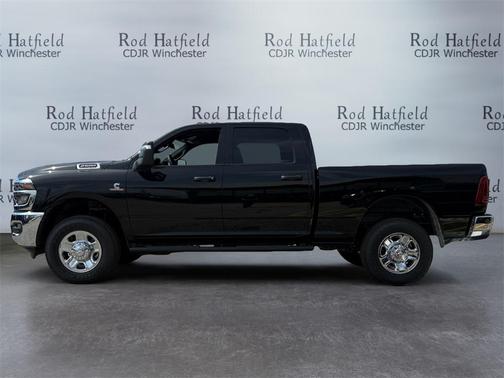 2025 RAM 2500 Tradesman Crew Cab 4x4 6'4' Box