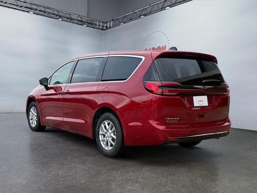 2025 Chrysler Pacifica L