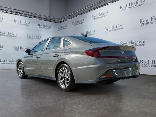 2022 Hyundai SONATA SEL