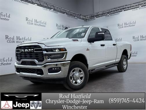2025 RAM 2500 Tradesman Crew Cab 4x4 6'4' Box