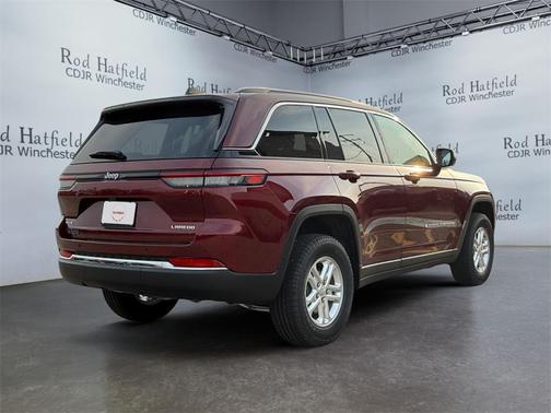 2025 Jeep Grand Cherokee Laredo