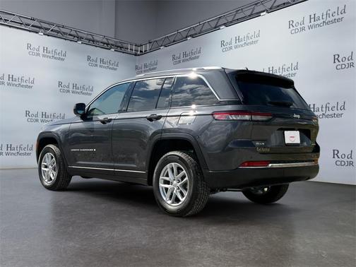 2025 Jeep Grand Cherokee Laredo