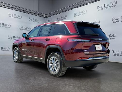 2025 Jeep Grand Cherokee Laredo