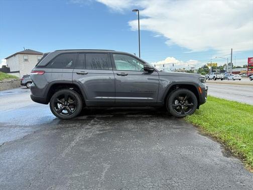 2025 Jeep Grand Cherokee Altitude
