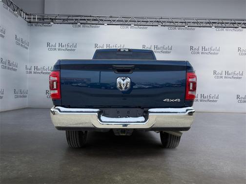 2024 RAM 3500 Tradesman Crew Cab 4x4 8' Box