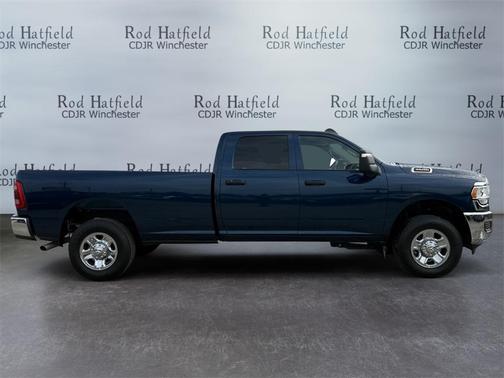 2024 RAM 3500 Tradesman Crew Cab 4x4 8' Box