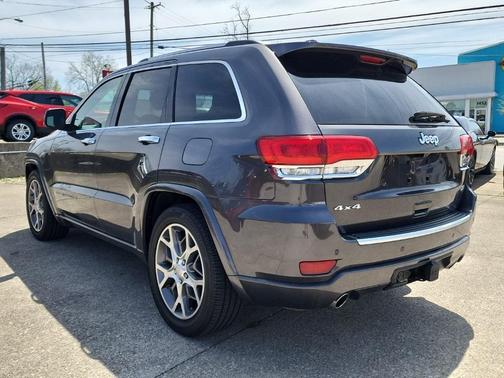 Photo 5 of 26 of 2020 Jeep Grand Cherokee Overland