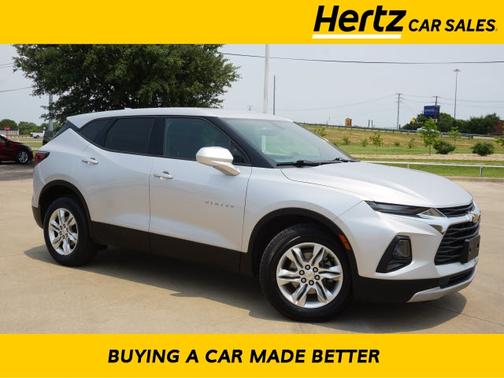 Photo 1 of 26 of 2020 Chevrolet Blazer 2LT