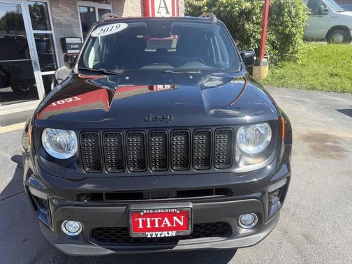 Black Clearcoat 2019 Jeep Renegade Altitude
