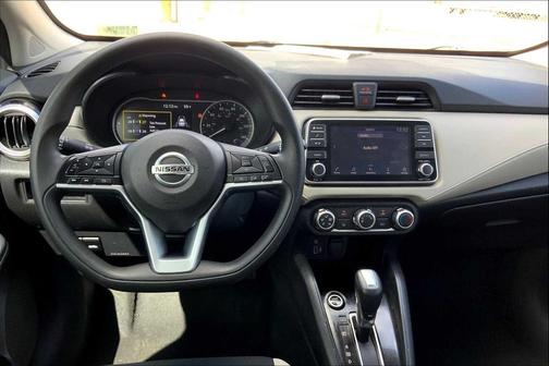 2021 Nissan Versa 1.6 SV