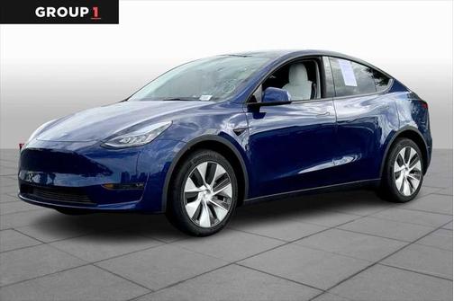 2022 Tesla Model Y Long Range Dual Motor All-Wheel Drive