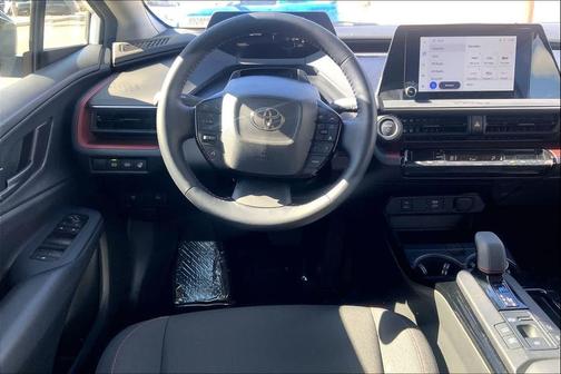 2025 Toyota Prius Plug-In Hybrid SE