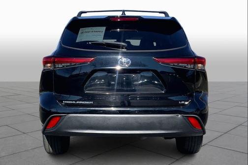 2021 Toyota Highlander LE