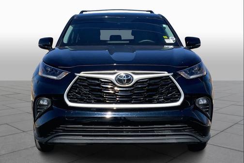 2021 Toyota Highlander LE