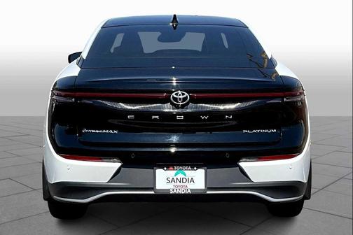 2025 Toyota Crown Platinum