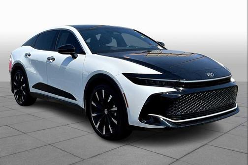 2025 Toyota Crown Platinum