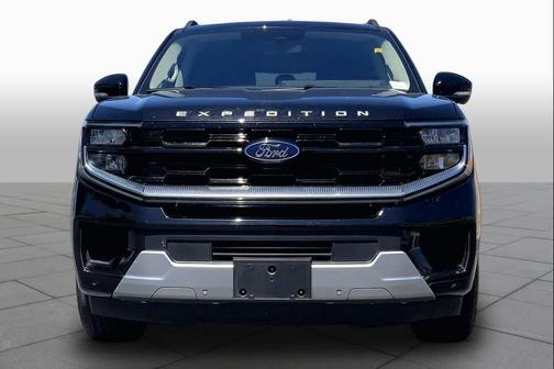 Agate Black Metallic 2025 Ford Expedition Platinum