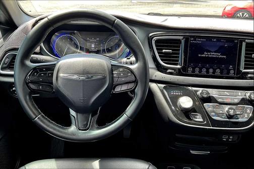 2018 Chrysler Pacifica Touring-L