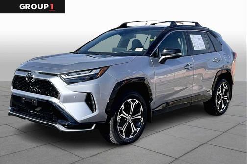 2025 Toyota RAV4 Hybrid SE