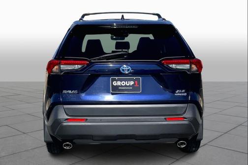 2021 Toyota RAV4 Hybrid XLE Premium