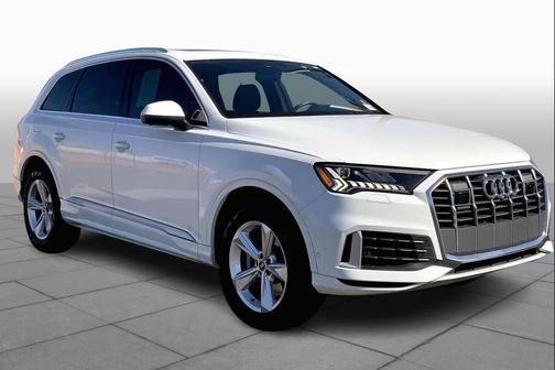 2023 Audi Q7 45 Premium Plus