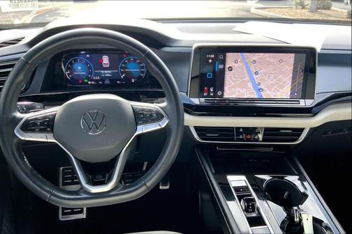 2024 Volkswagen Atlas Cross Sport 2.0T SEL Premium