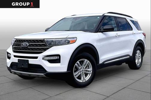Oxford White 2021 Ford Explorer XLT