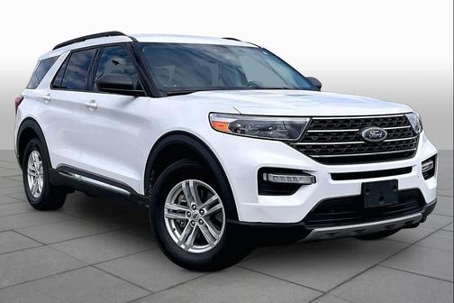 Oxford White 2021 Ford Explorer XLT