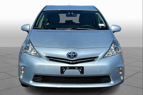 2013 Toyota Prius v Two