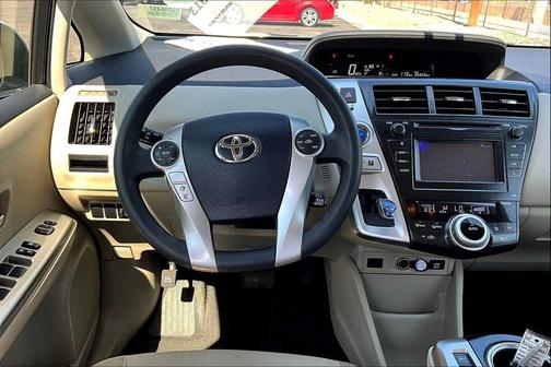 2013 Toyota Prius v Two