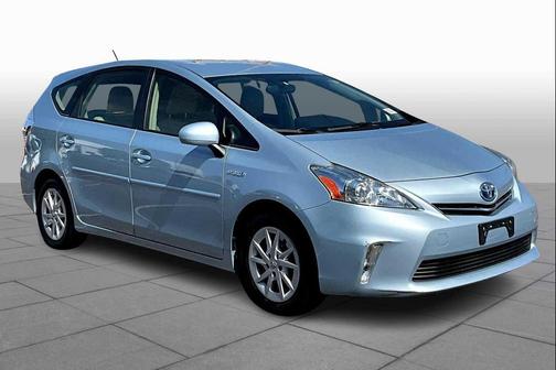 2013 Toyota Prius v Two