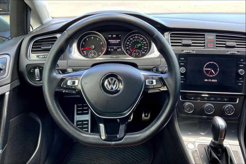 2018 Volkswagen Golf Alltrack TSI SE