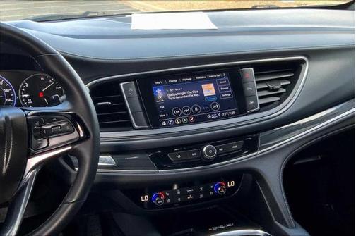 2022 Buick Enclave FWD Premium