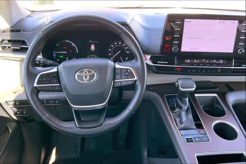 2021 Toyota Sienna XLE 7 Passenger