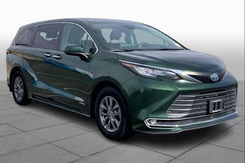 2021 Toyota Sienna XLE 7 Passenger