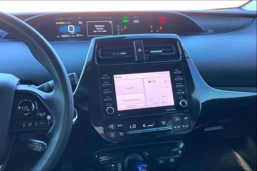 2022 Toyota Prius LE