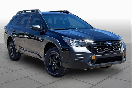 Crystal Black Silica 2022 Subaru Outback Wilderness