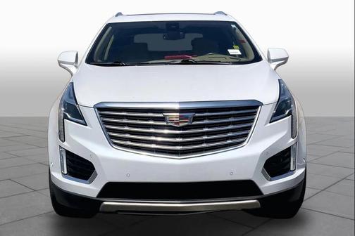 Crystal White Tricoat 2018 Cadillac XT5 Platinum