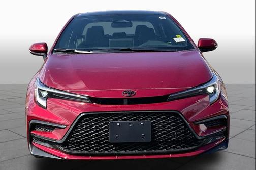 Ruby Flare Pearl/Midnight Black Metallic 2026 Toyota Corolla XSE