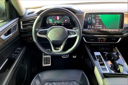 2024 Volkswagen Atlas 2.0T SEL Premium R-Line 4MOTION